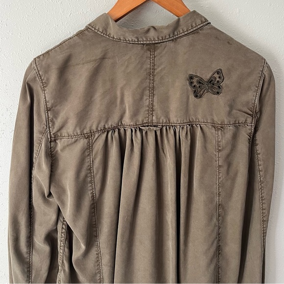 Holding Horses Army Green Butterfly Button Down Shirt Size 8 - Picture 10 of 13